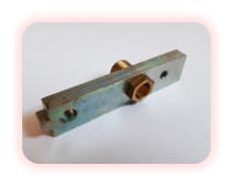 galvanisch verzinkter Stahl mit Messingeinsatz